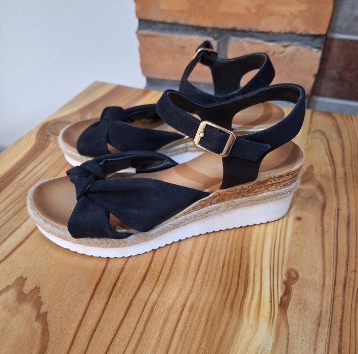 Sandały espadryle na koturnie