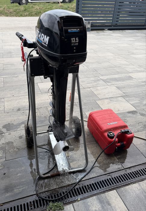 REZERWACJA Silnik zaburtowy STORM 13.5 KM 2T – gotowy do pływania