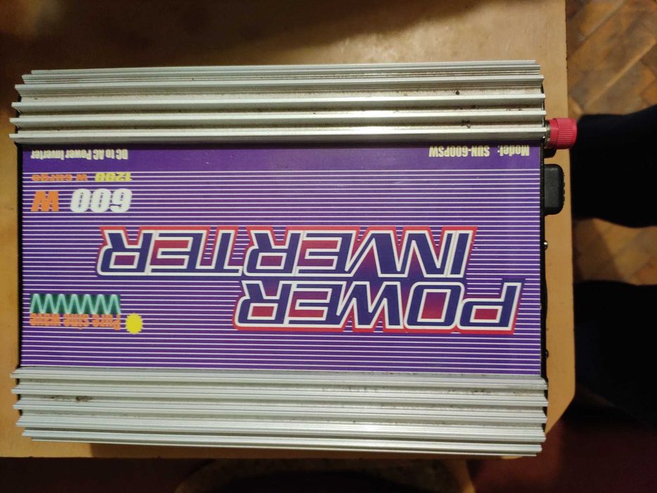 інвертер з 12вольт в 120 вольт частотою 60гц