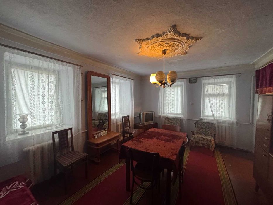 Продаю домик в Р. Урочище возле реки ост.АТБ и1