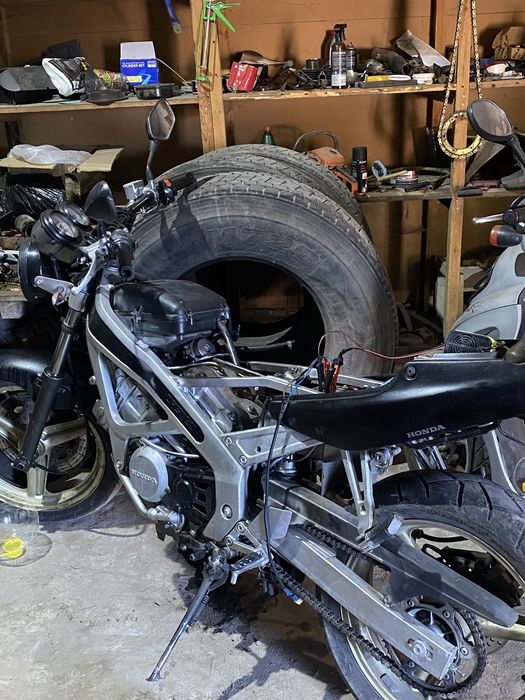 Продам Honda vt250 spada