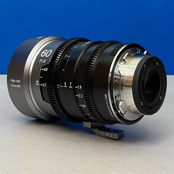 SIRUI IronStar 60mm T1.9 1.5X Anamorphic | PL-Mount | Canon EF | NOVA