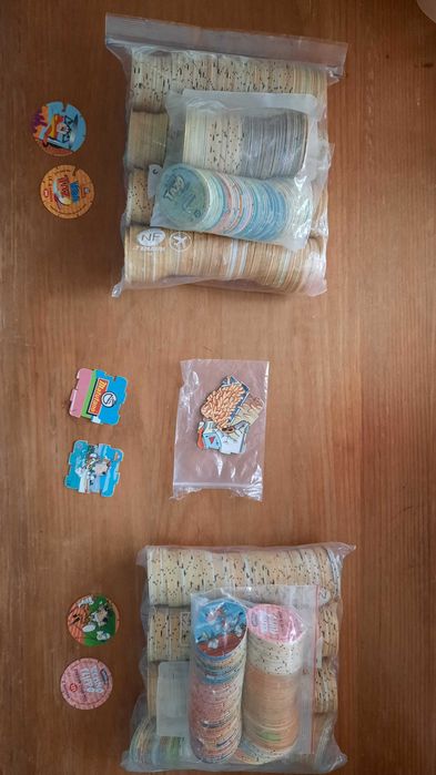 Várias coleção de Tazos