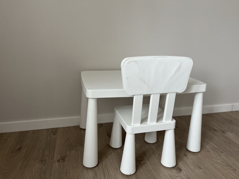 Ikea Mammut  stolik i krzesło dziecięce