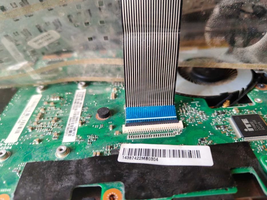 Uszkodzony LPTOP ASUS K555DG-X066T