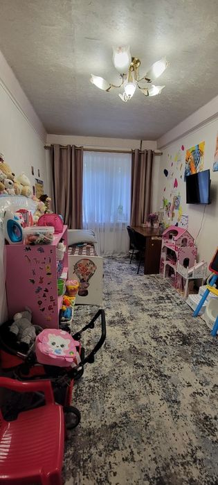 Продаётся 4-х ком квартира на Черемушках. УкраинаD.E.