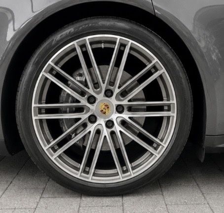 OFERTA JUSTA. Jantes e Pneus 21”  Porsche panamera TURBO
