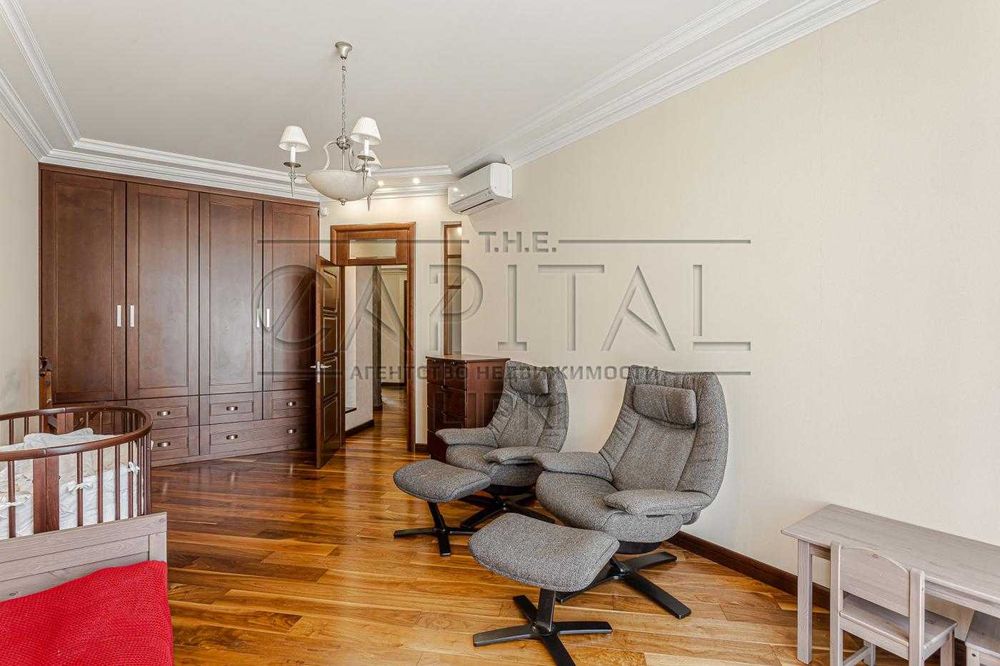 Продажа 3к квартиры, Новопечерские Липки, ул. Андрея Верхогляда