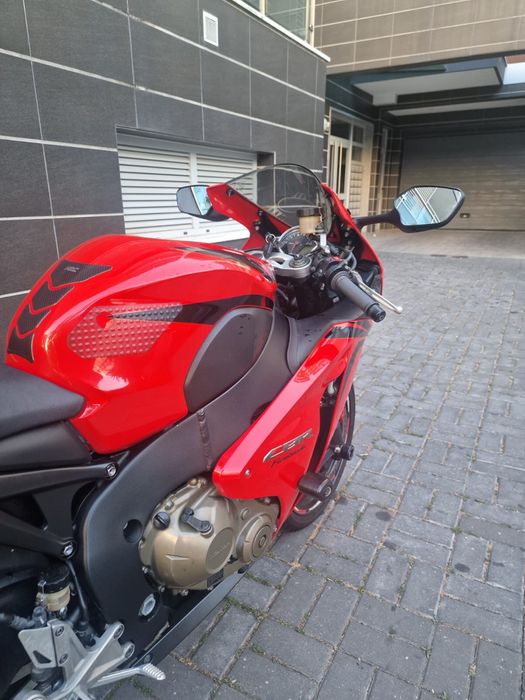 Honda cbr1000rr