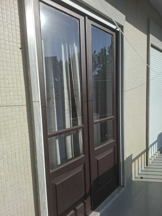 Portas e janelas madeira - Boa Qualidade