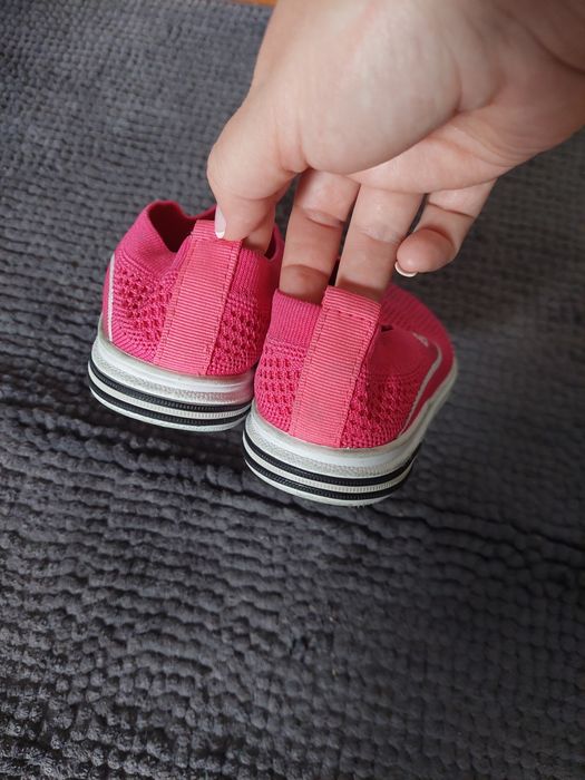 Кеди в гарному стані р.32 уст.20 см