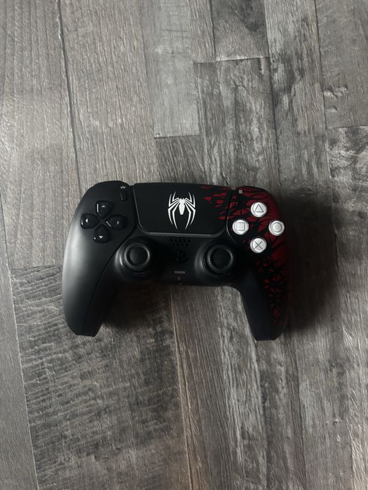 Limitowany pad Dualsense Playstation 5 Marvel’s Spider Man 2