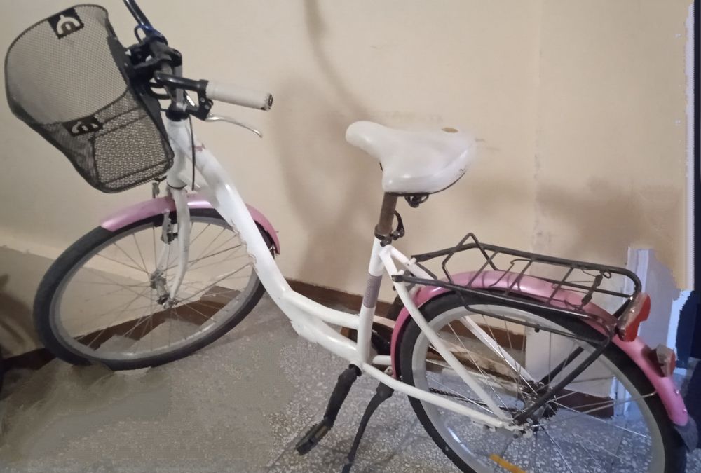 Rower miejski różowo - biały