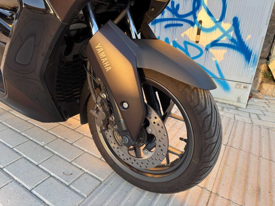 Yamaha XMAX 300 Tech Max 2025