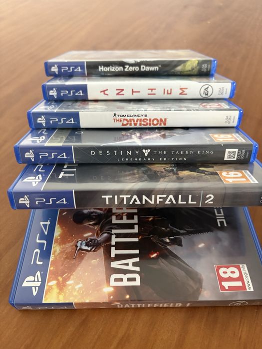 PlayStation 4 Slim + 6 Jogos | Excelente Estado | Sem Comandos