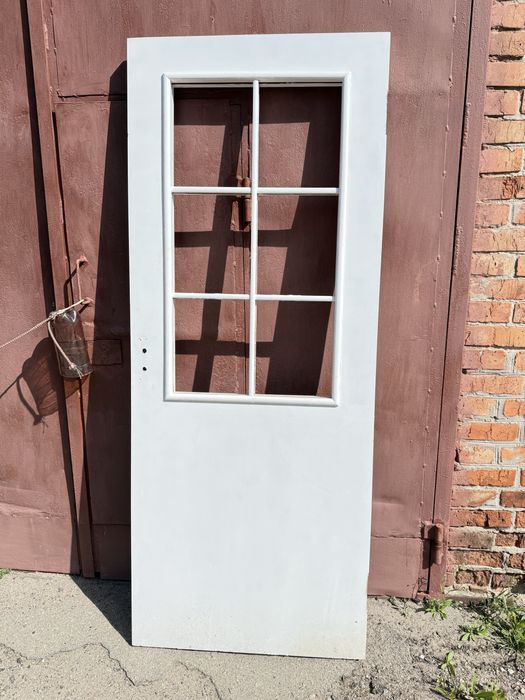 Двері межкімнатні  б/в