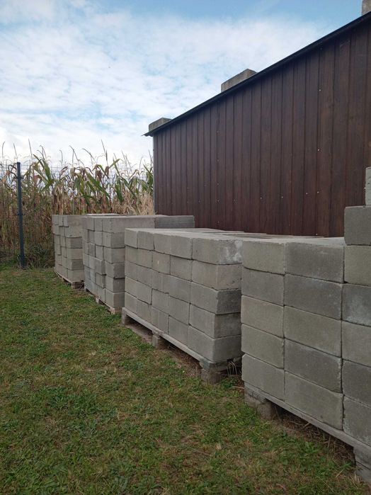 Bloczki fundamentowe betonowe M6 emki