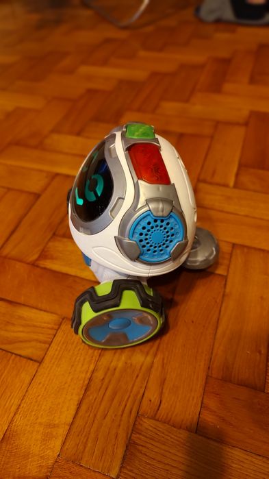 Robot Movi Mistrz Zabawy marki Fisher Price