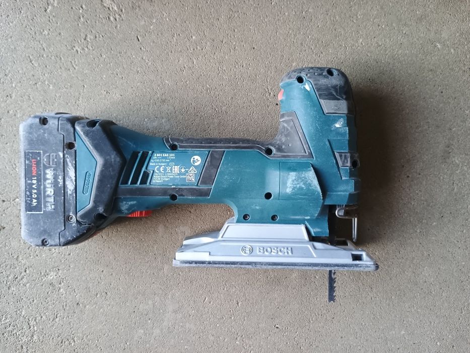 Wyrzynarka akumulatorowa Bosch GST 18V -Li  S + aku 5,0 ah + L-boxx