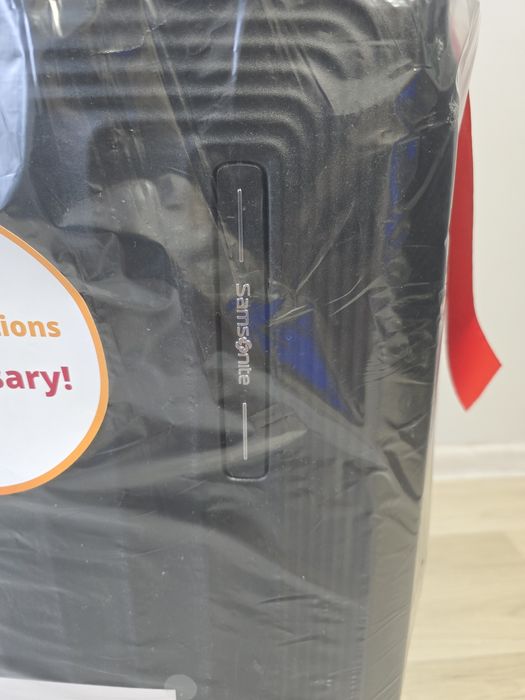 Walizka Samsonite Nuon 55x40x20 (23) NOWA