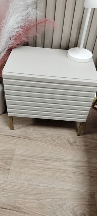 Dwie szafki nocne kaszmirowe z złotymi nogami