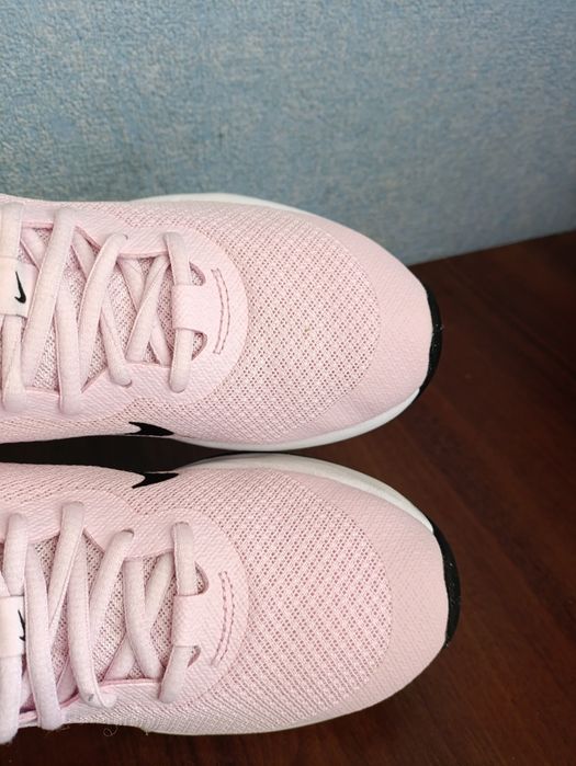 Кросівки Nike розмір 36.5