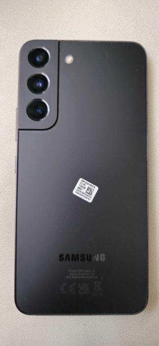 Sprzedam smartfon Galaxy S22, 128 GB/8GB RAM.
