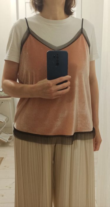 Топ з оксамиту M. Pull and bear