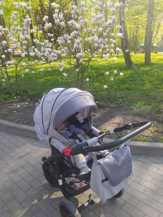 Продам коляску 2в1