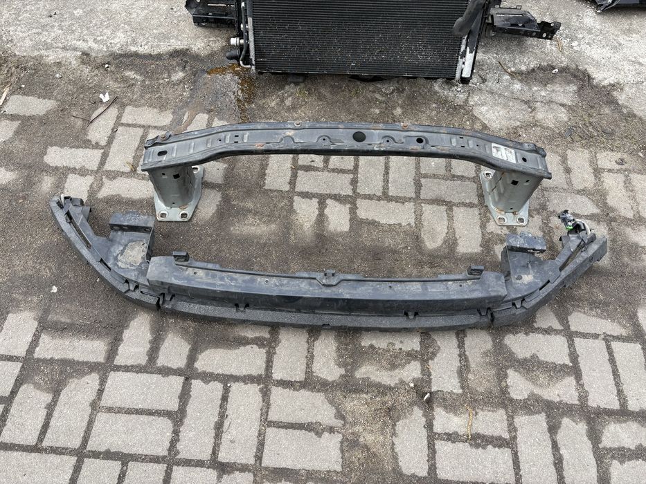 Land rover discovery sport V 2,0d przedni pas chlodnice