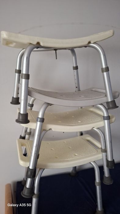 Vendo bancos para apoio a idosos