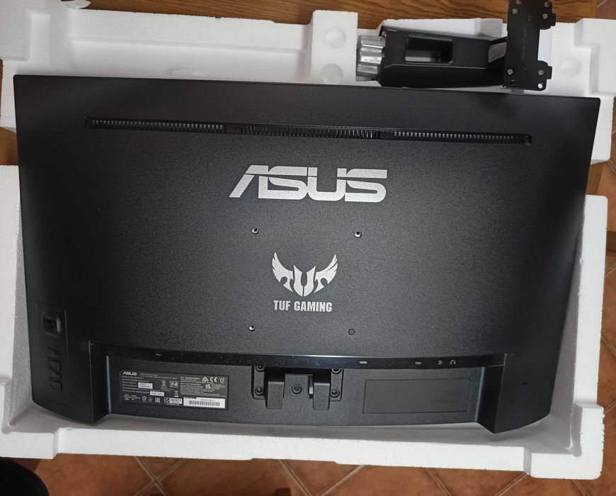 Monitor gaming  ASUS 165 Hz, 27 polegadas