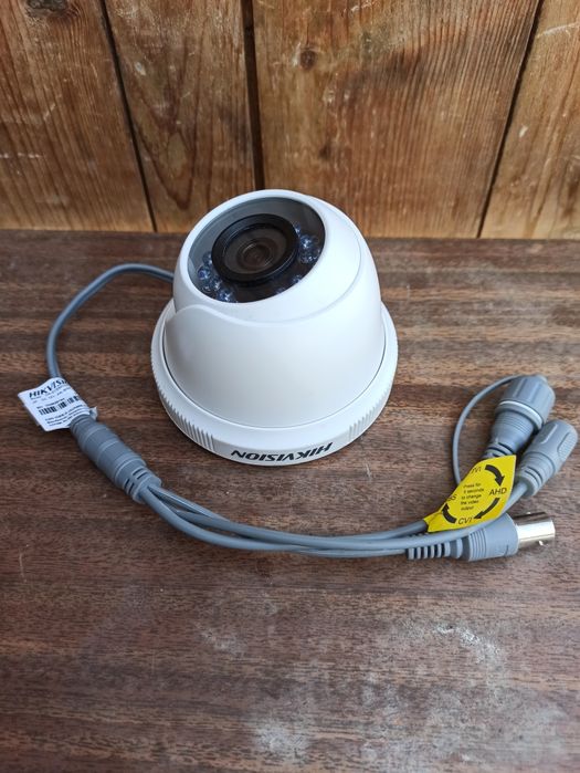 Видеокамера наблюдение. Камера спостереження.