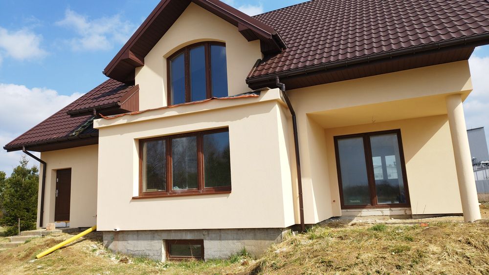 Docieplenia budynków, malowanie elewacji.