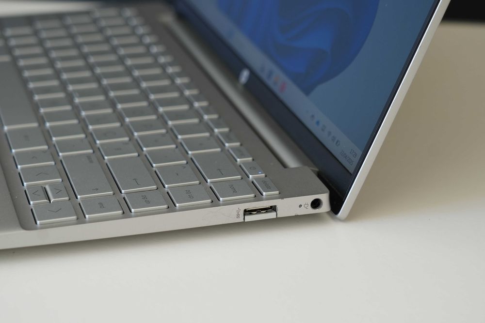 Computador Portátil HP NB 13' | Rizen7 | 16Gb RAM | 512Gb memória