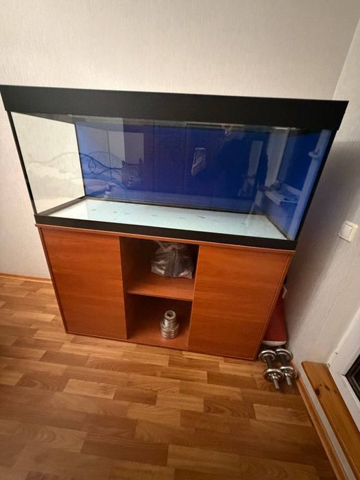 Аквариум с тумбой