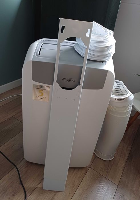 Klimatyzator Whirlpool PACW212CO + dodatki (2x rura, 2x uszczelka)