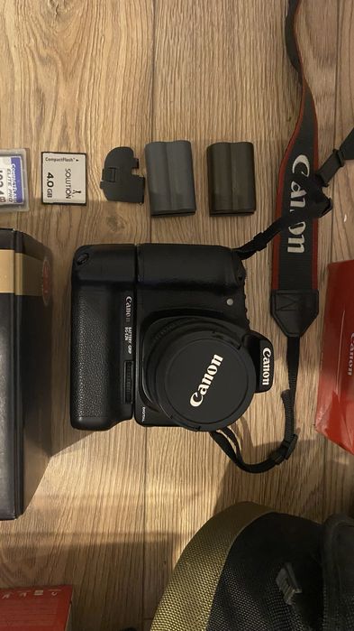 Canon Eos 20D z dwoma obiektywami i batery packiem