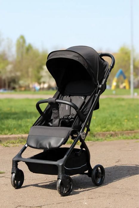 Прогулянкова коляска бренду El Camino