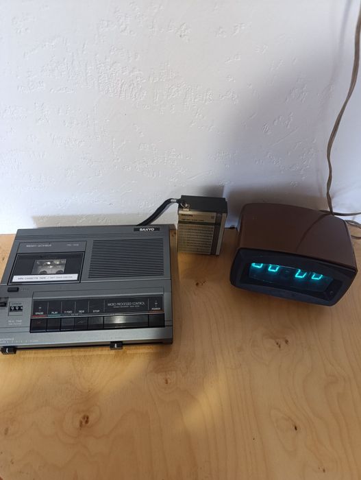 Телефони (стан різний, частина на запчастини):

Кнопкові телефони Noki