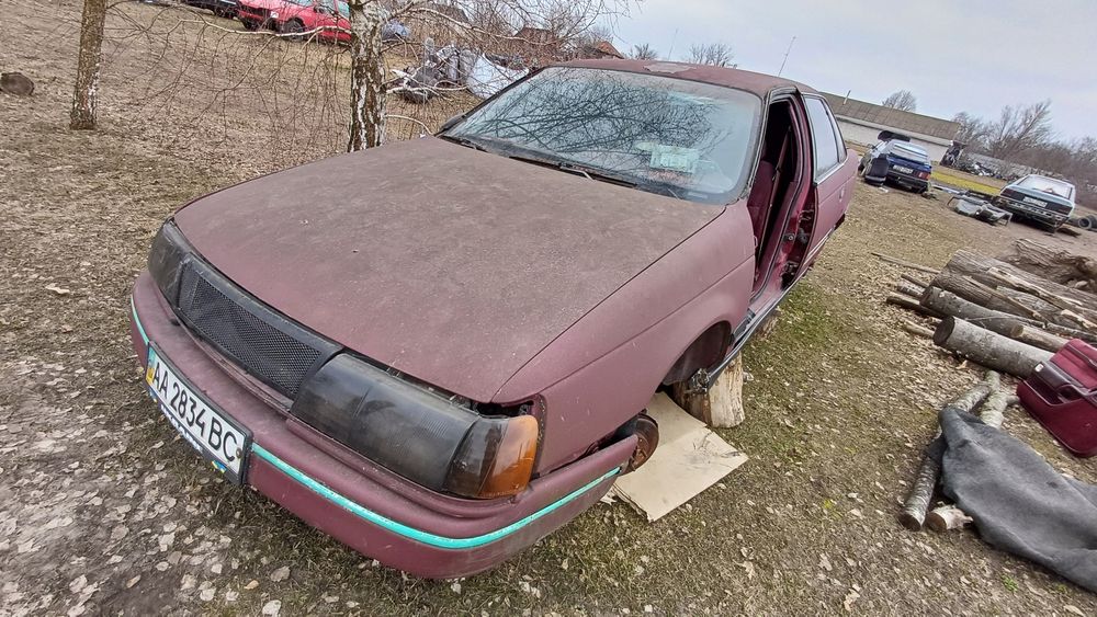 Форд таурус 1990рік