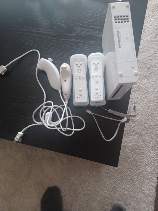 Vendo wii como nova com pouco uso