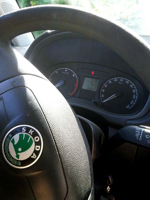 Автомобіль шкода