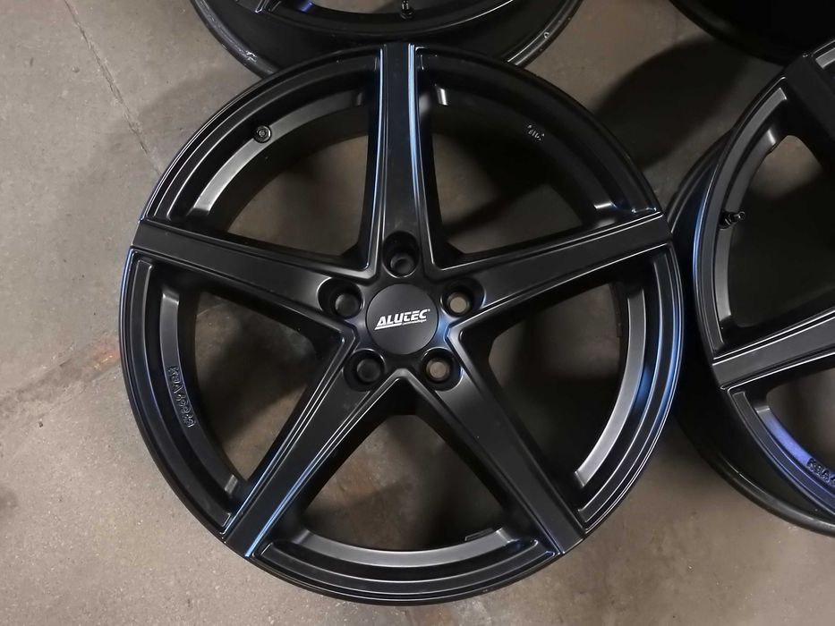 4x Alutec Raptr (Czerń) 18'' 5x108 8J ET45 piasta 70.1 mm NOWE