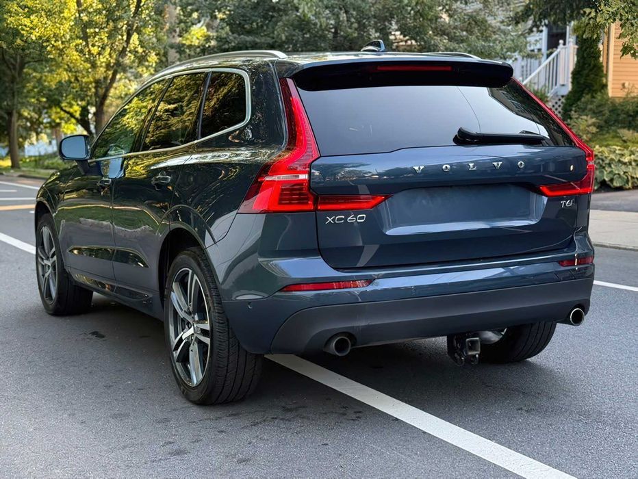 Volvo XC60      2018