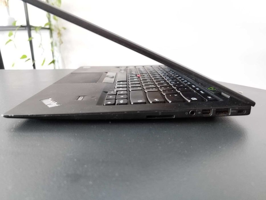 Lenovo ThinkPad X1 Carbon