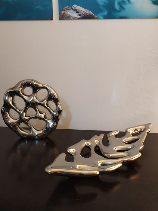 Peças prateadas pratedas