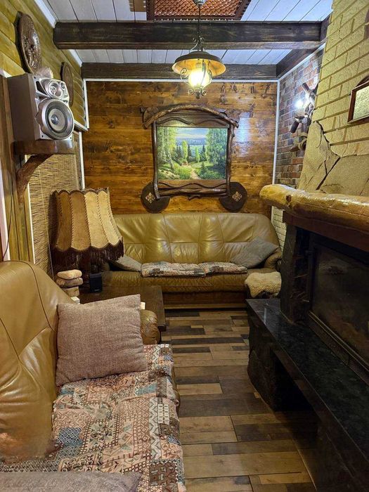 Будиночок біля лісу з САУНОЮ • тераса • зона барбекю (подобово)