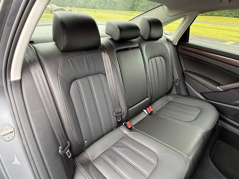 Volkswagen Passat Limited Edition      2022