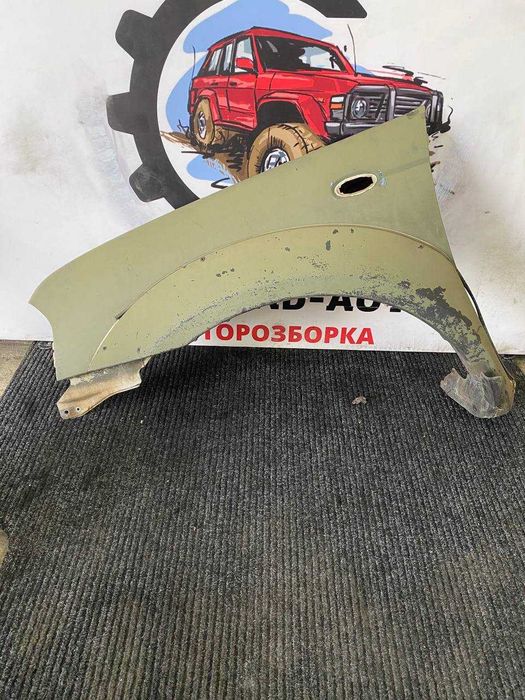 Передні крила Nissan Navara D22 NP300 нисан навара д22 нп300